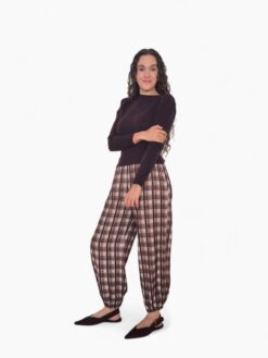 Pantalón bombacho cuadro marrón