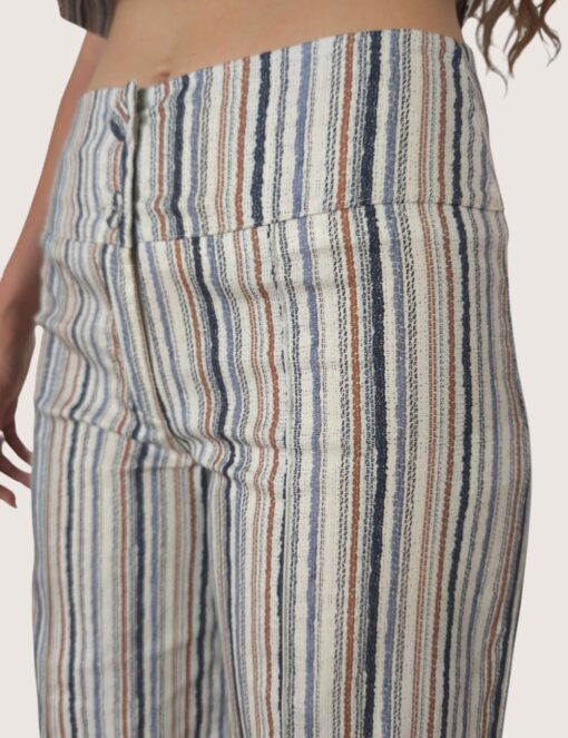 Pantalón botones rayitas