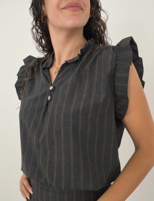 Blusa Nerea 2 Blusa pico Nerea