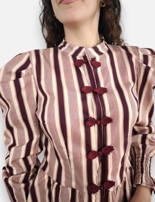 Blusa peplum Azalea